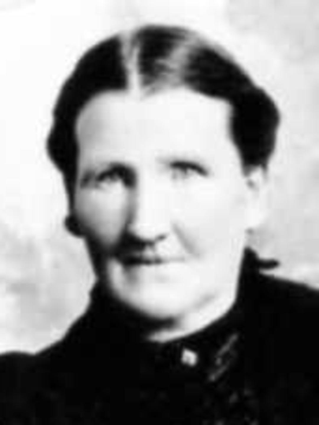 Leah Parry (1844 - 1924) Profile